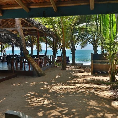 Bed and Breakfast Panorama Rock Cafe Tangalle Exterior foto