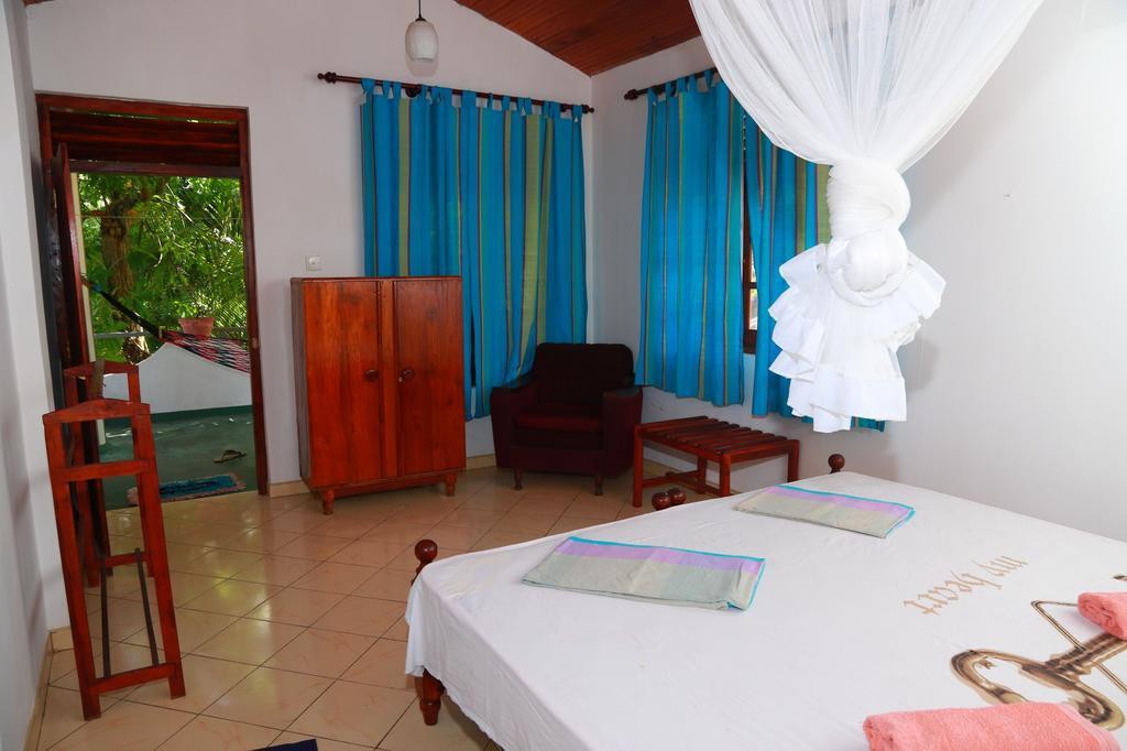Bed and Breakfast Panorama Rock Cafe Tangalle Zimmer foto